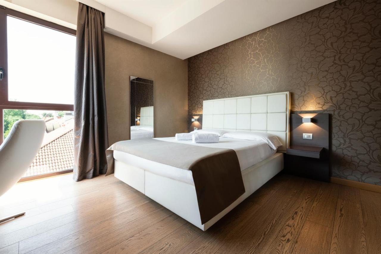 Mokinba Hotels Baviera Milan Luaran gambar