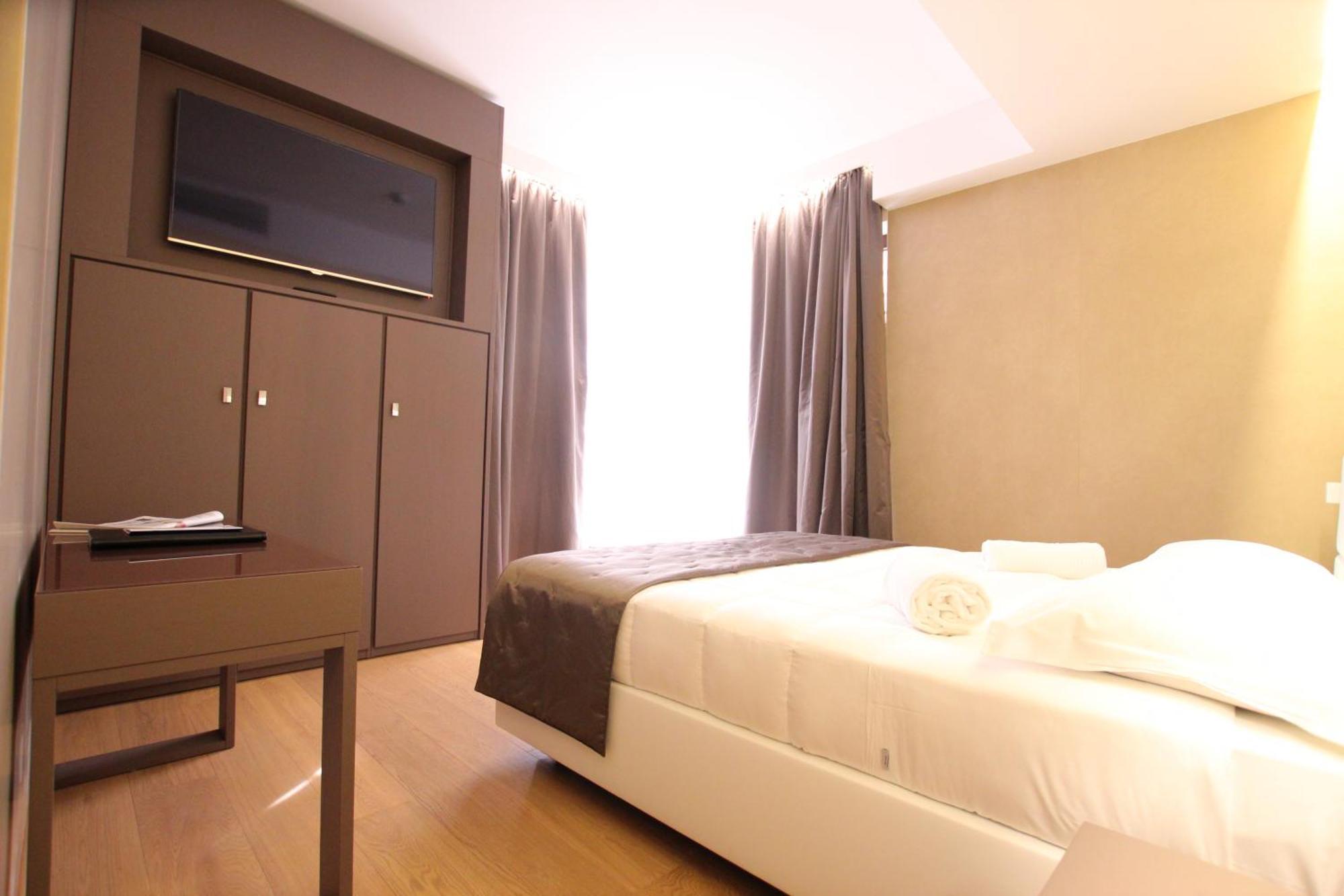 Mokinba Hotels Baviera Milan Bilik gambar